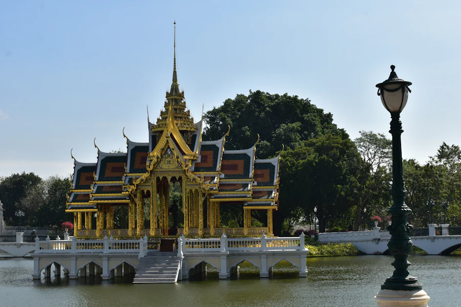 Le pavillon sur l'eau du palais de Bang Pa-In