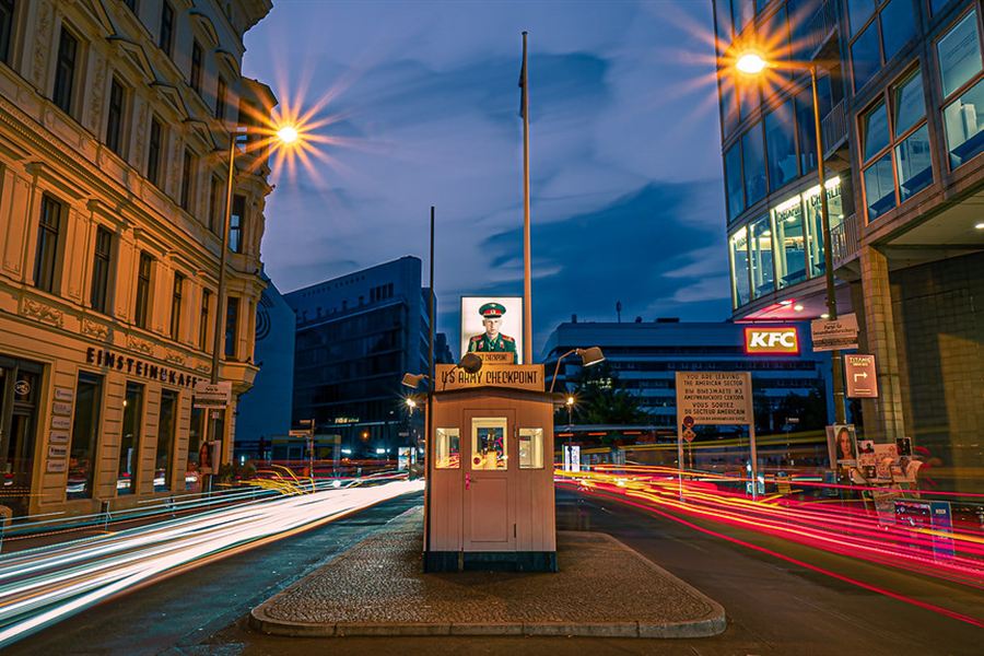 Checkpoint Charlie la nuit