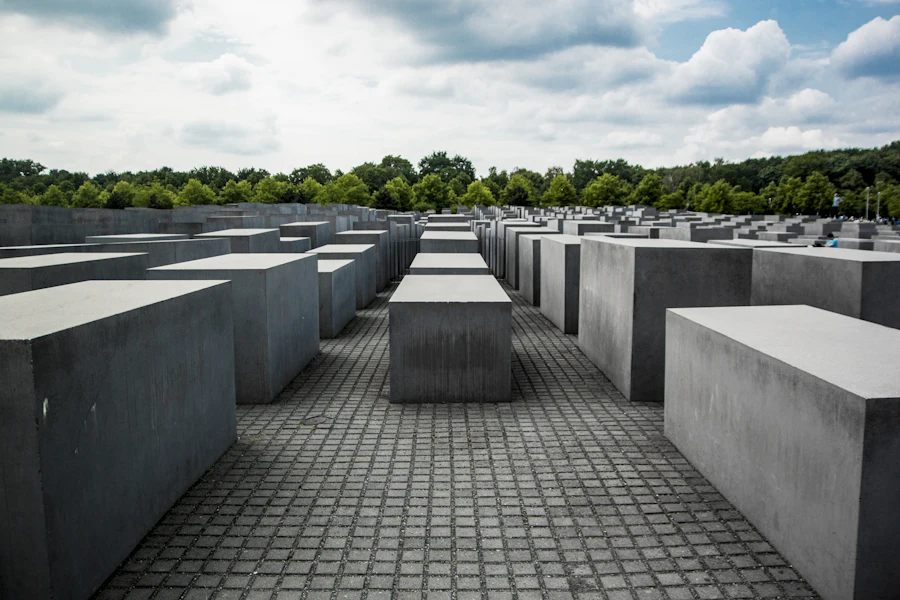 Les stèles de béton du mémorial aux Juifs assassinés d'Europe