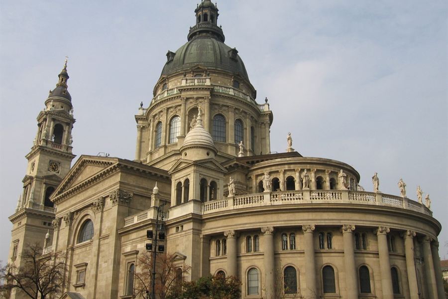 La basilique Saint-Étienne