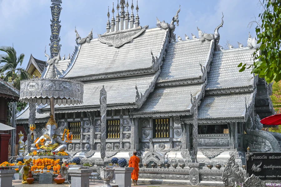 Le temple d'argent du Wat Sri Suphan