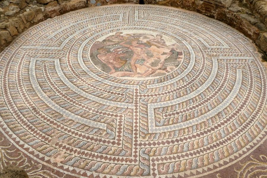 La mosaïque du labyrinthe du parc archéologique de Paphos