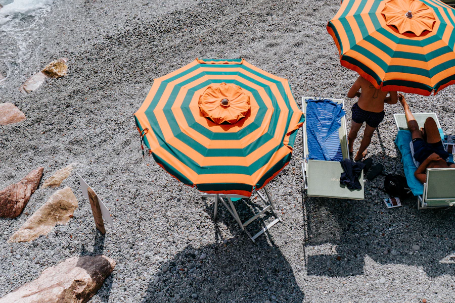 Parasols sur la plage de Monterosso al Mare