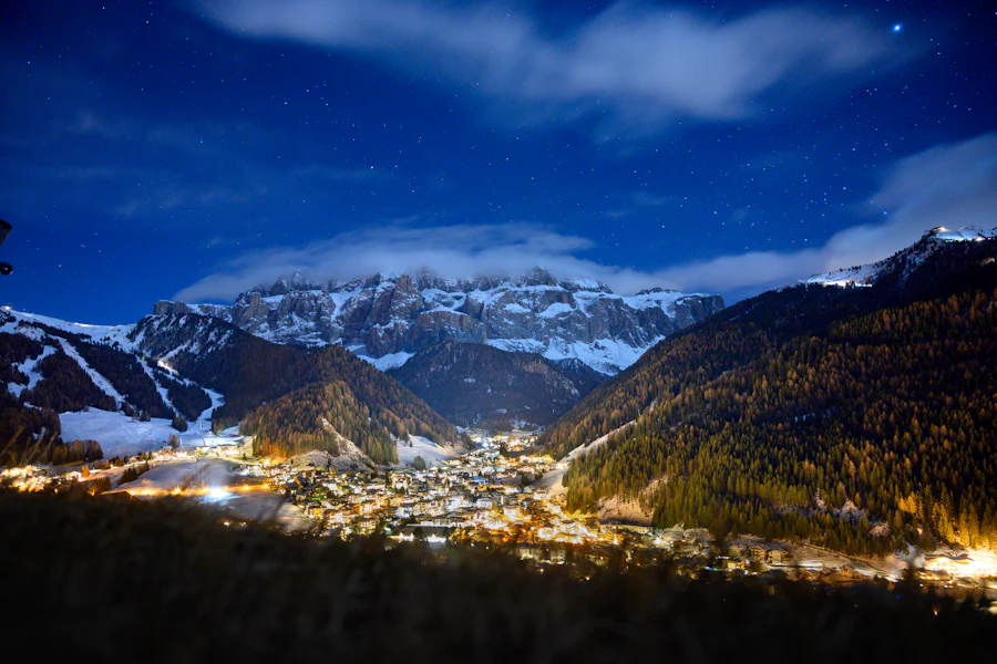 Selva di Val Gardena et ses montagnes enneigées