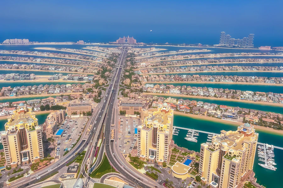 L'île artificielle Palm Jumeirah et l'hôtel Atlantis, vus du ciel