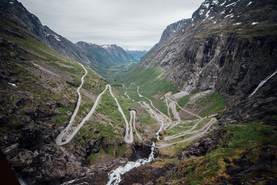 Les lacets de la route des Trolls, près d'Åndalsnes