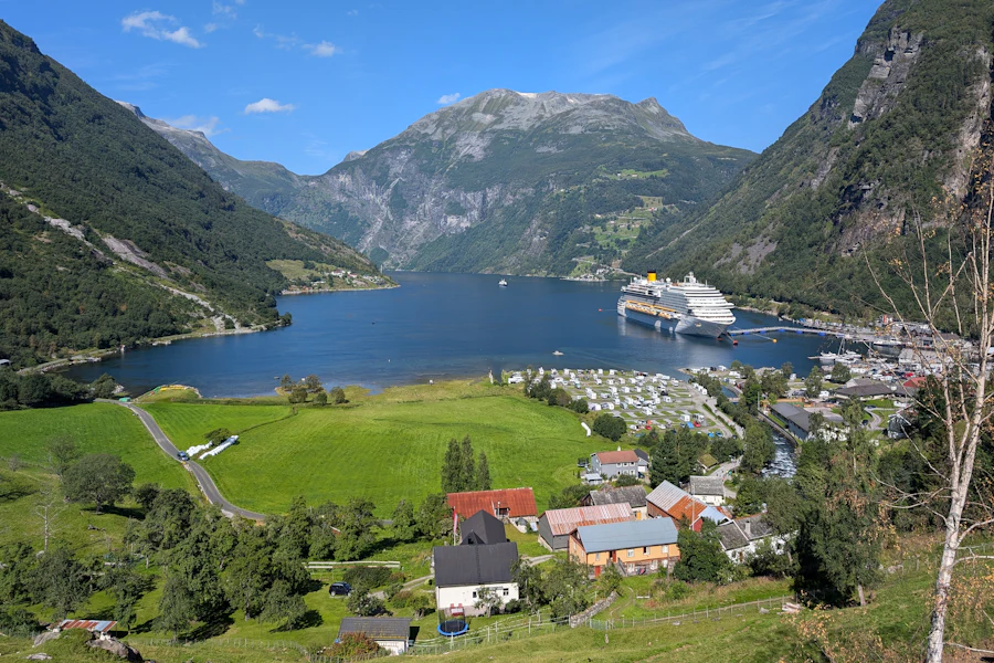 Le village de Geiranger au fond du fjord