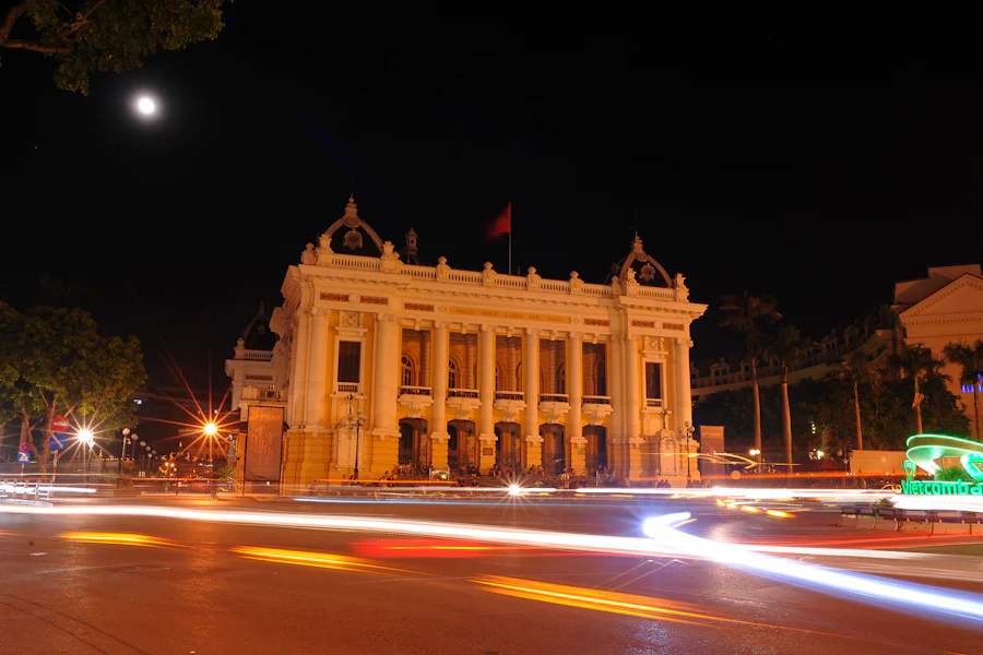 L'Opéra de Hanoï illuminé la nuit