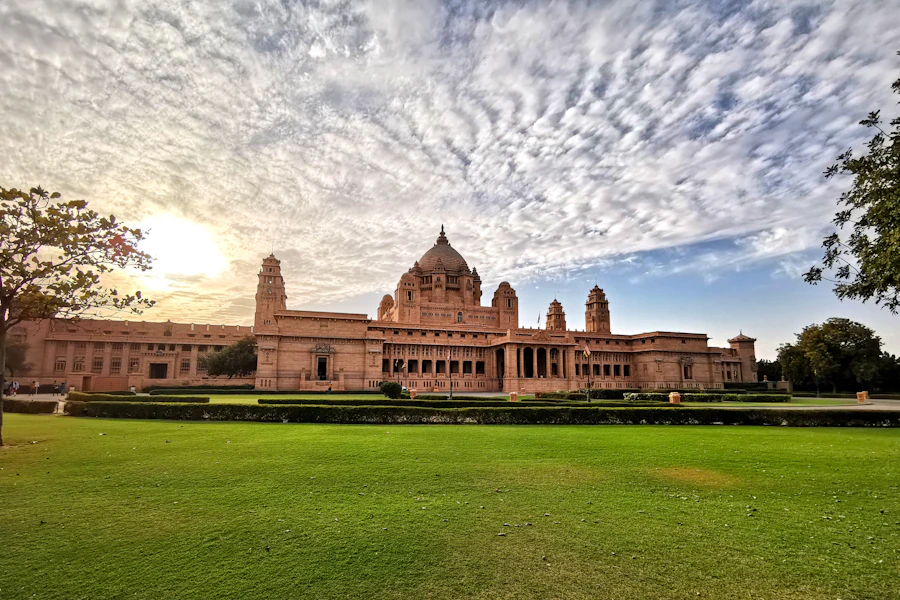 Le palais d'Umaid Bhawan et ses jardins