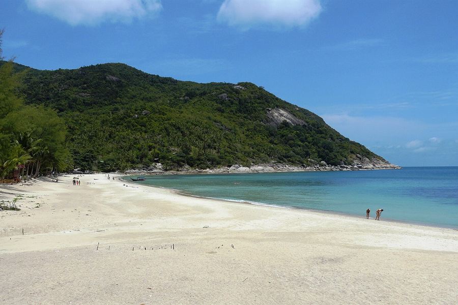 La plage de Bottle Beach et ses cocotiers