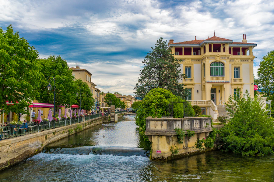 Un pont sur la Sorgue à L'Isle-sur-la-Sorgue