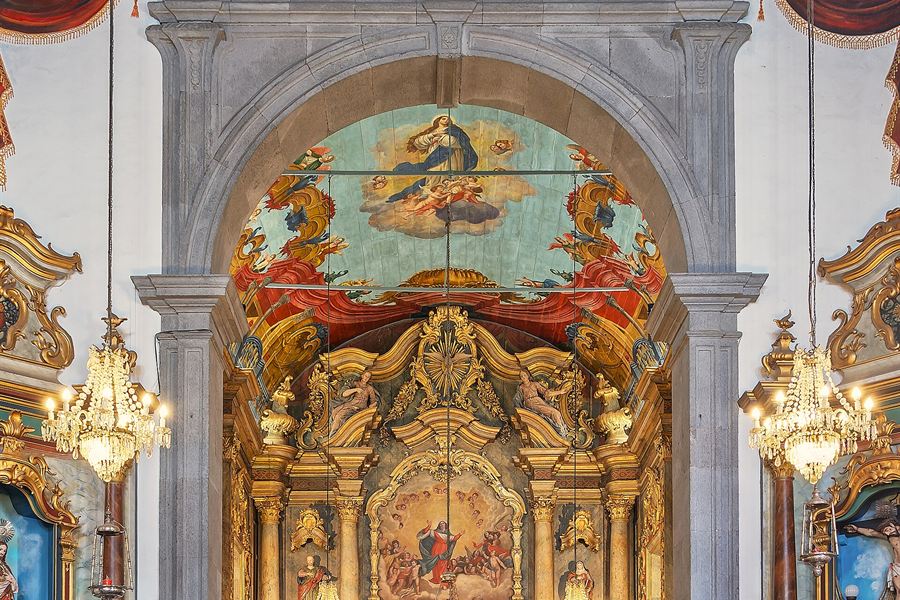 Le chœur de l'église Notre-Dame du Monte