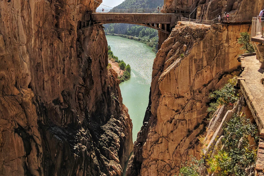 Les passerelles du Caminito del Rey accrochées à la gorge