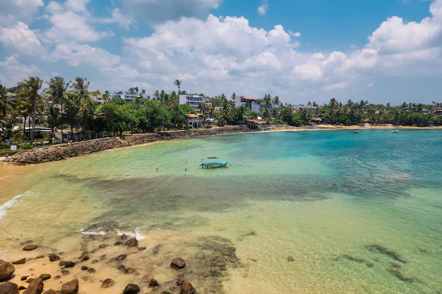 La plage de Mirissa et son eau turquoise