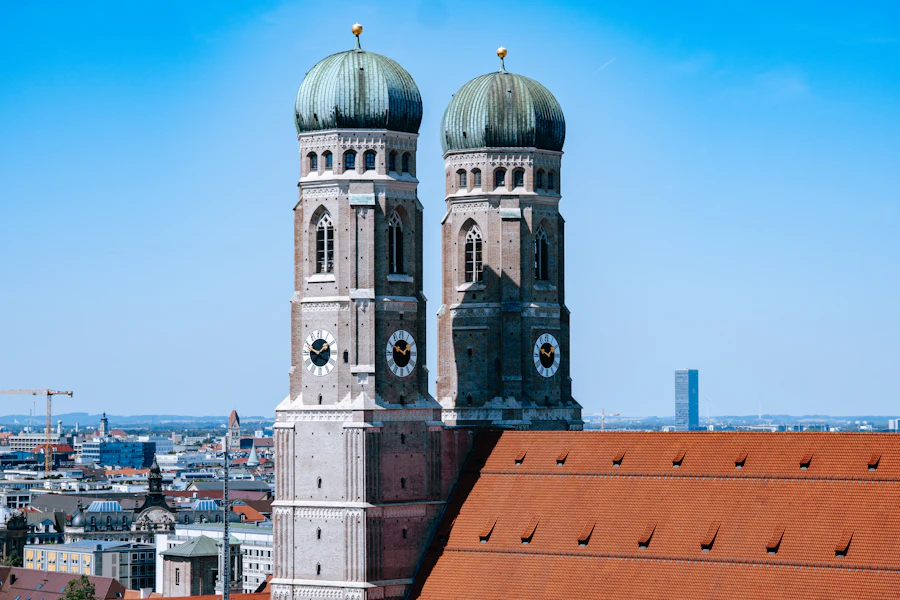 Les deux tours à bulbes de la Frauenkirche