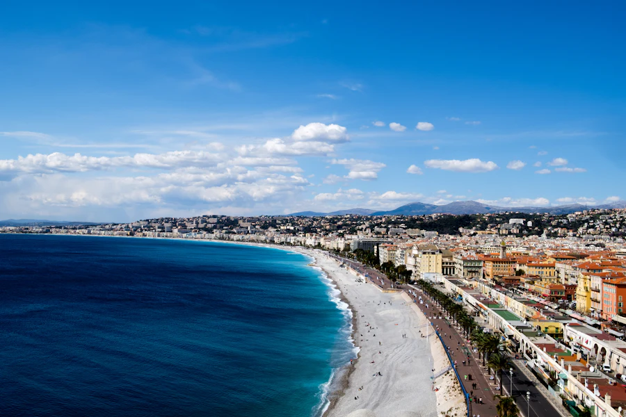 La baie des Anges vue de la colline du Château