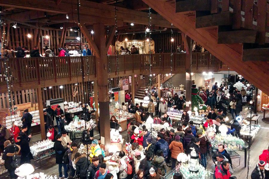 L'intérieur du musée des boîtes à musique
