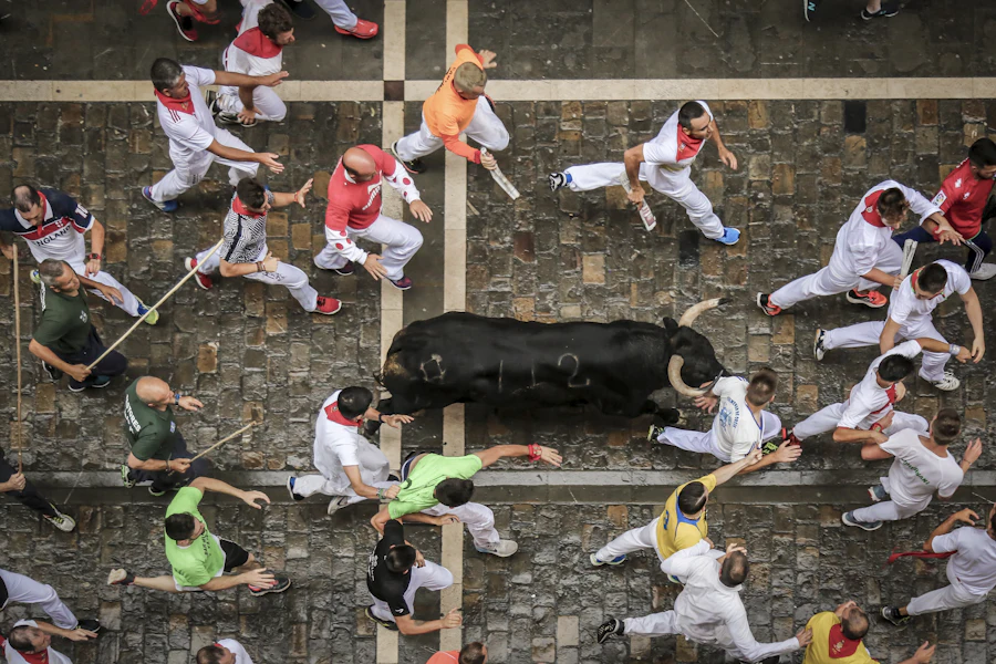 L'encierro dans les rues de Pampelune