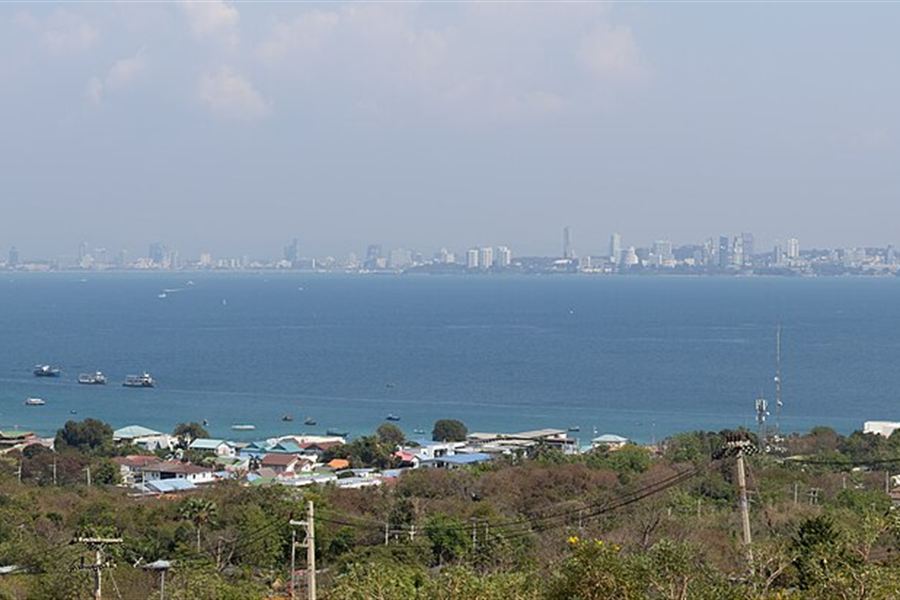 Pattaya vue depuis Koh Larn