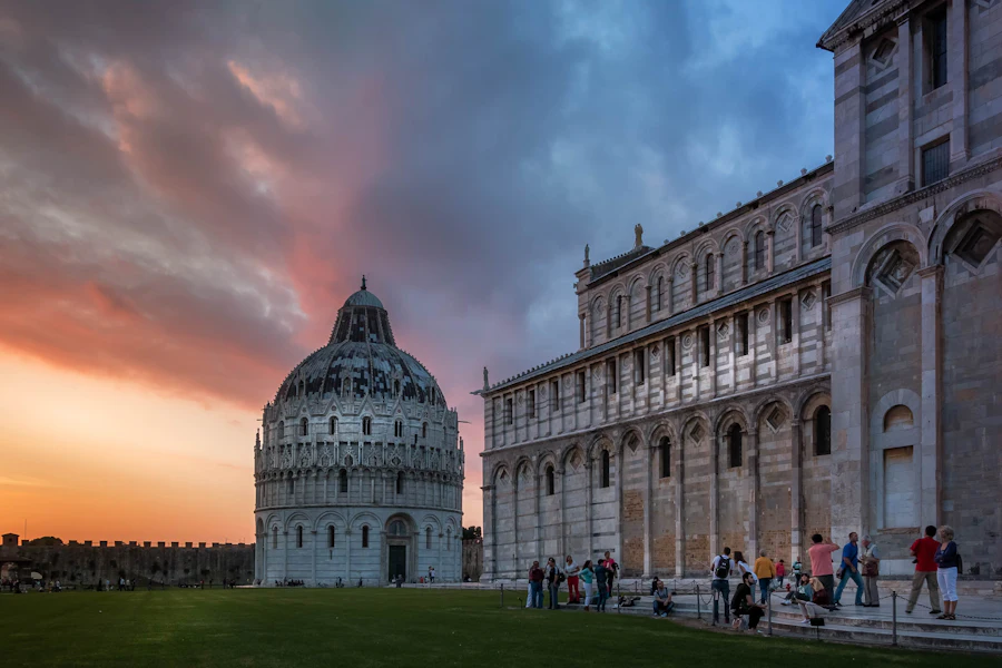 La façade romane de la cathédrale de Pise
