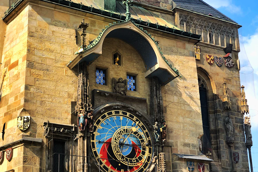 L'horloge astronomique de la place de la Vieille-Ville