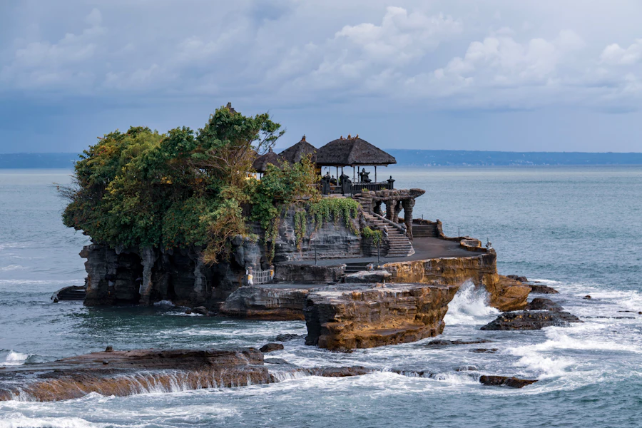 Le temple de Tanah Lot sur son rocher