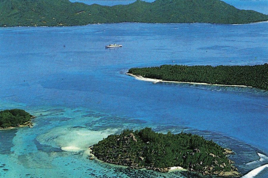 Les îles du parc marin de Sainte-Anne vues du ciel