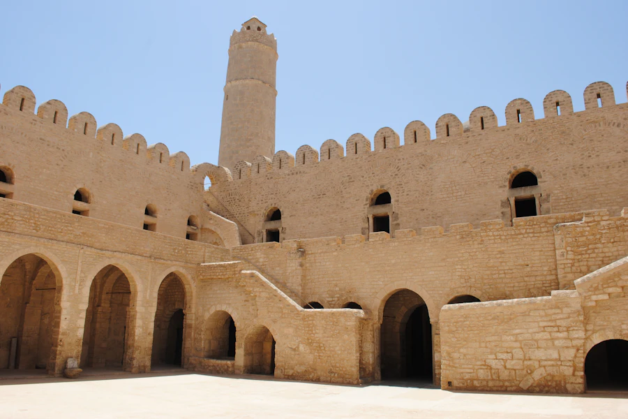 La cour et la tour de guet du ribat de Sousse