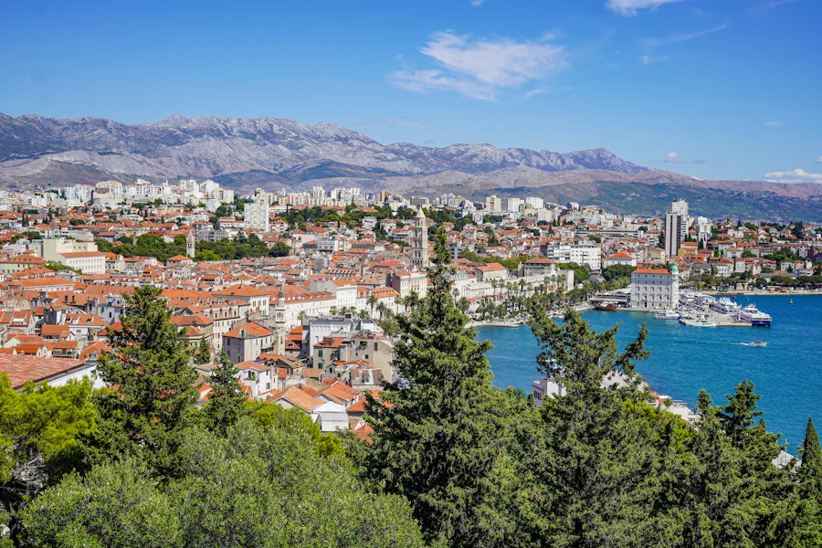 Split vue depuis les pins de la colline de Marjan