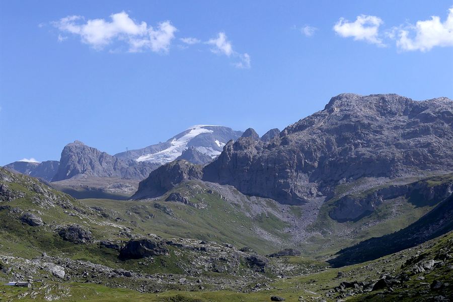 Les montagnes du parc national de la Vanoise près de Tignes