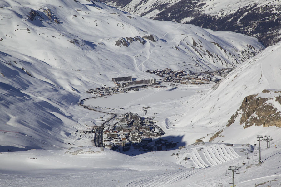 Les sommets enneigés au-dessus de Tignes